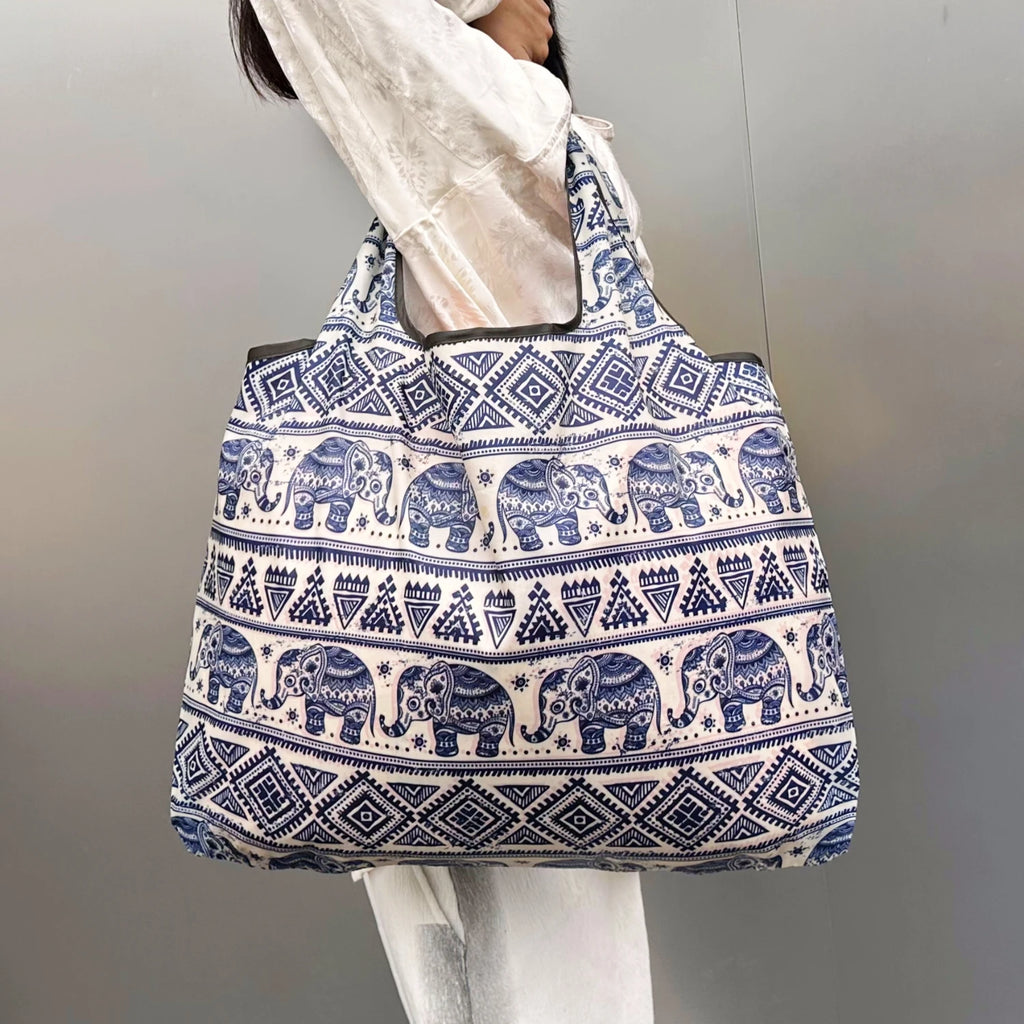 Tote Bag Large Capacity Tote Bag, Reusable, Portable, Eco-Friendly, Lightweight Shopping Bag with Printed Pattern, Foldable Outdoor Handbag for Camping and Travel