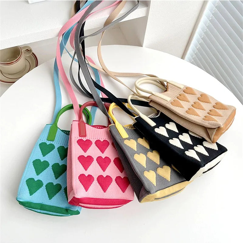 Korean Fashion Heart Knitted Mini Square Handbag for Women Small Mobile Phone Shoulder Bags Girls Cute Outdoor Crossbody Bags